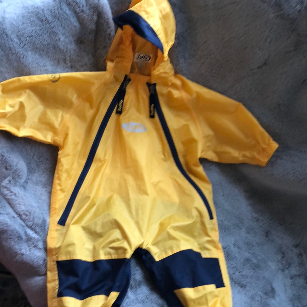 Tuffo waterproof suit 12 months.